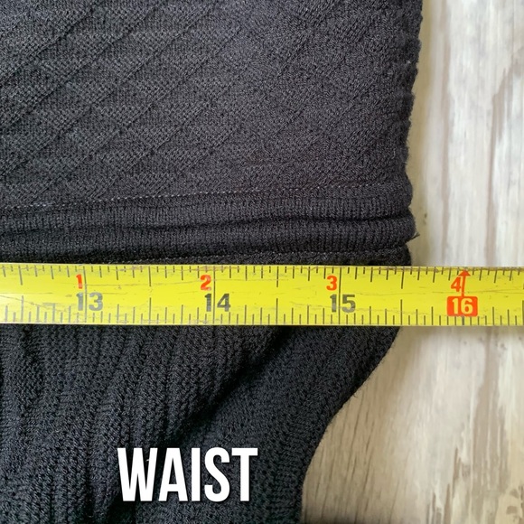 St John : black jacquard fit & flare knit dress - Picture 10 of 12